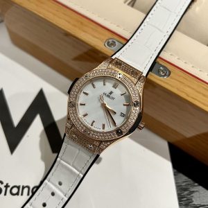Hublot Classic Fusion 33mm Premium Super Clone Watch with Cash on Delivery 1086771158 - front view | Classic Fusion