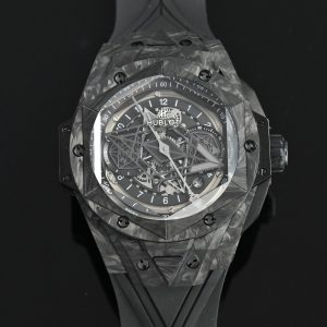 Hublot Big Bang Sang Bleu II Carbon Fibre AAA Replica Watch 1139507093 - front view | Big Bang Sang Bleu