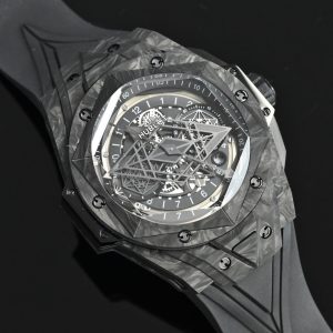 Hublot Big Bang Sang Bleu II Carbon Fibre AAA Replica Watch 1139507093 - side view | Big Bang Sang Bleu