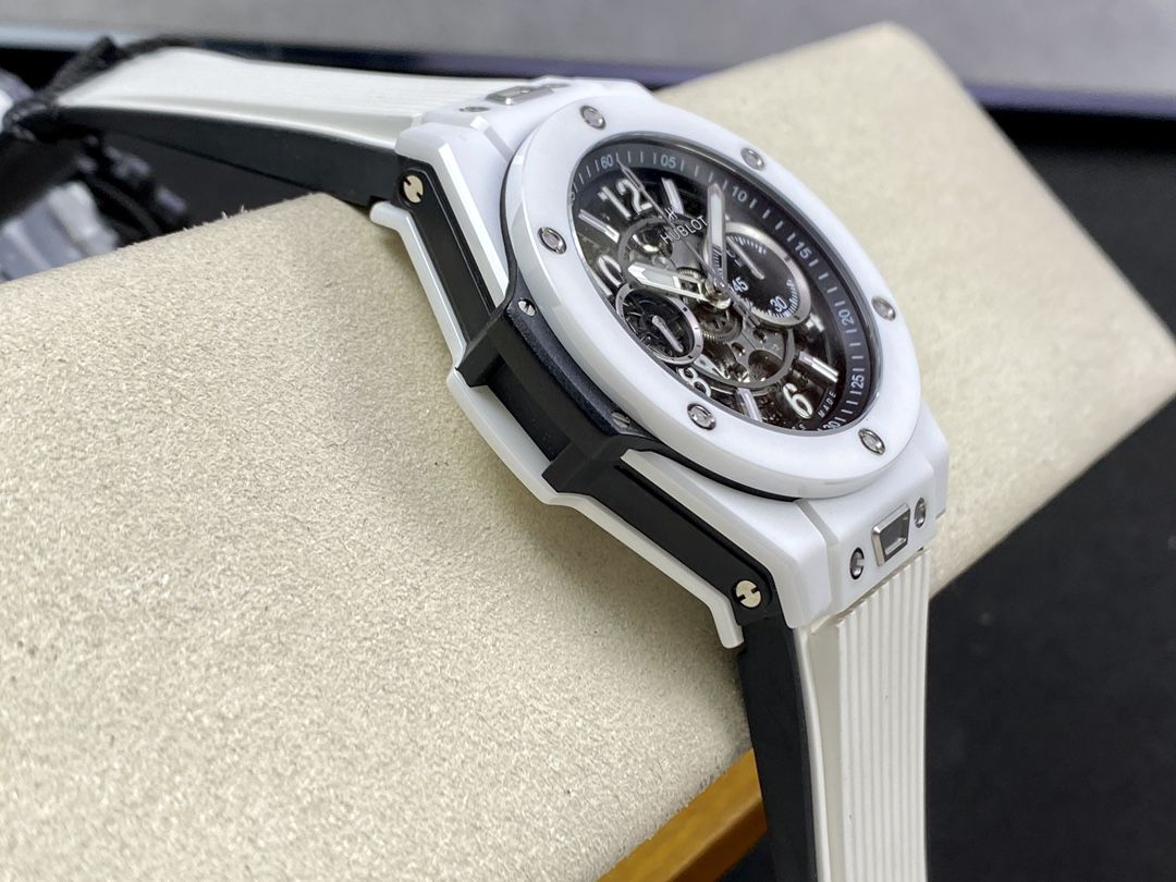 4-143.jpg Hublot Big Bang Unico Coloured Ceramic Super Clone Watch 45mm 1106235870 - close-up | Big Bang Unico