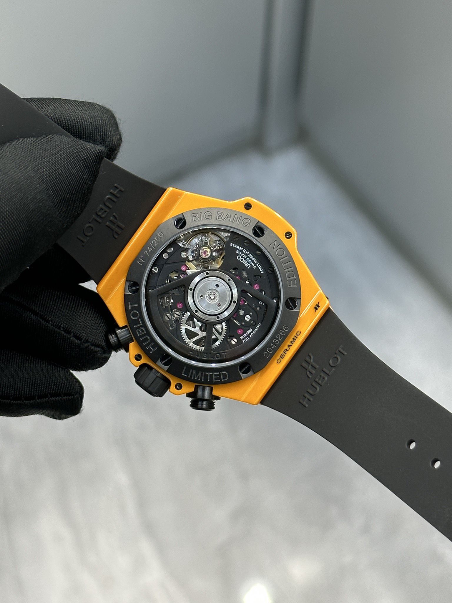 4-297.jpg Hublot Big Bang Unico Orange Ceramic 1:1 Super Clone Watch for Sale 1128806216 - close-up | Big Bang Unico