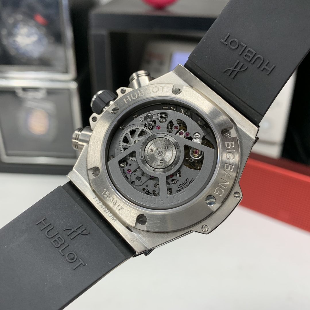 6-173.jpg Hublot Big Bang Unico 44mm Luxury Replica Watch with Cash on Delivery 1116492071 - top view | Big Bang Unico